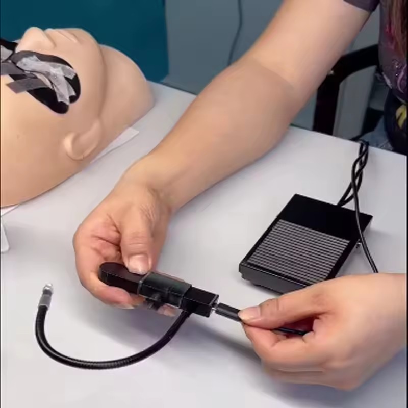 مناسبة لجميع الملقط رمش تطعيم  - مراجعة Eyelash Extension Led وسعره